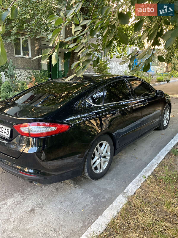 Седан Ford Fusion 2016 в Дніпрі