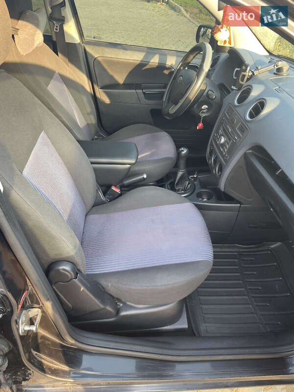 Хетчбек Ford Fusion 2006 в Вінниці