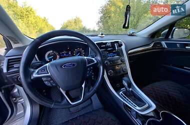 Седан Ford Fusion 2014 в 