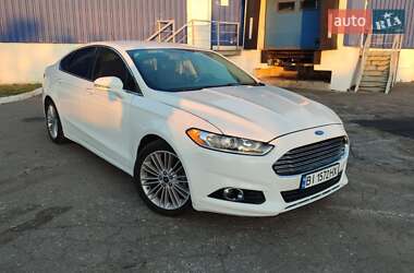Седан Ford Fusion 2013 в 