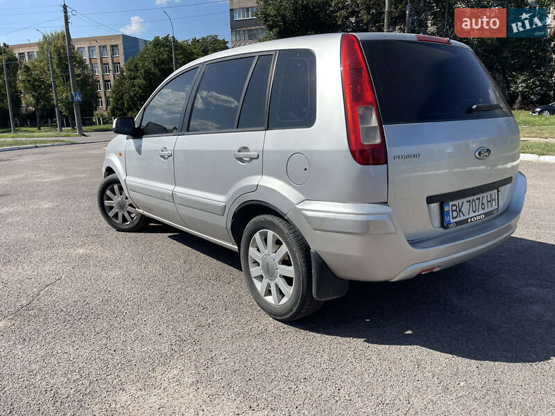 Хетчбек Ford Fusion 2011 в Рівному