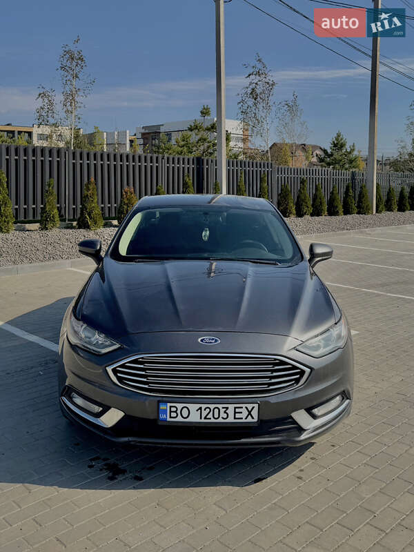 Седан Ford Fusion 2018 в Тернополе