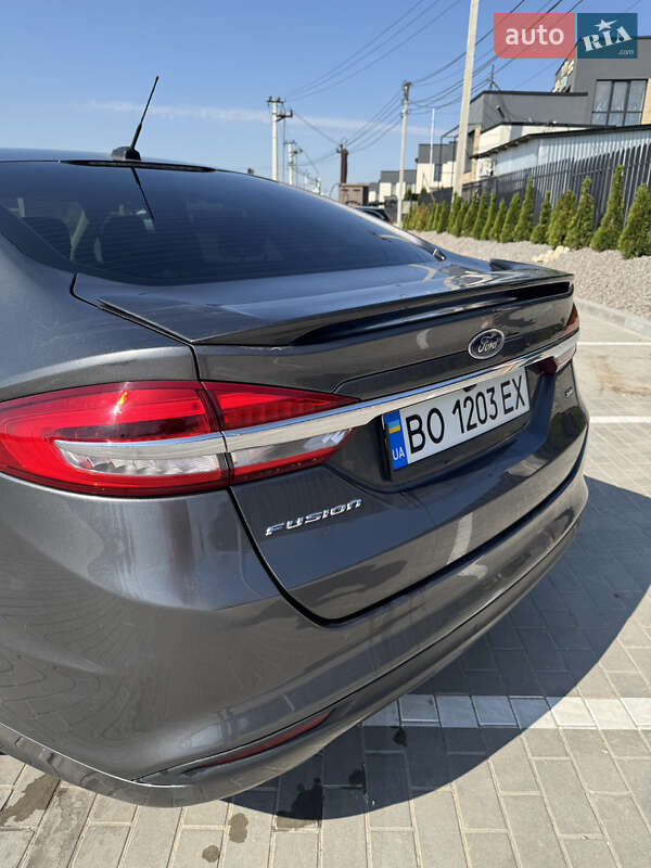 Седан Ford Fusion 2018 в Тернополе