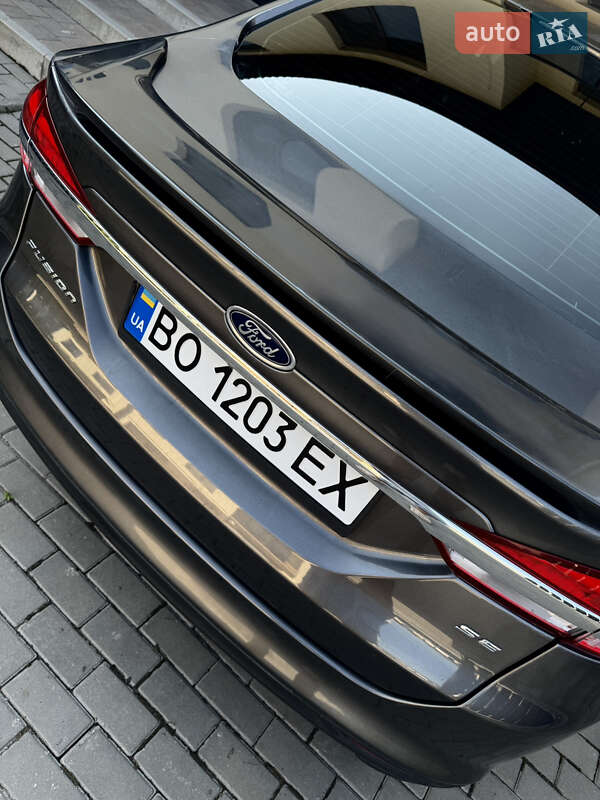 Седан Ford Fusion 2018 в Тернополе