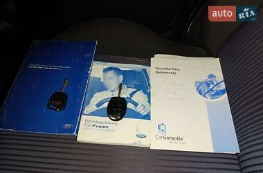 Хэтчбек Ford Fusion 2005 в 