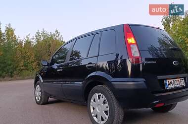 Хэтчбек Ford Fusion 2005 в 
