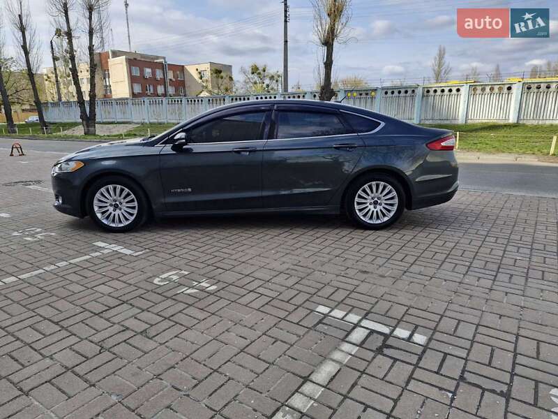 Седан Ford Fusion 2014 в Києві