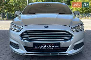 Седан Ford Fusion 2015 в Миколаєві
