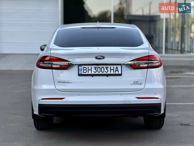 Седан Ford Fusion 2019 в Одессе