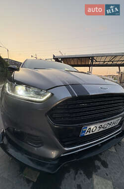 Седан Ford Fusion 2012 в Ужгороде