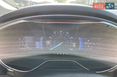 Седан Ford Fusion 2013 в 