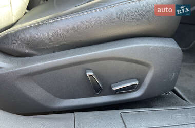 Седан Ford Fusion 2013 в 