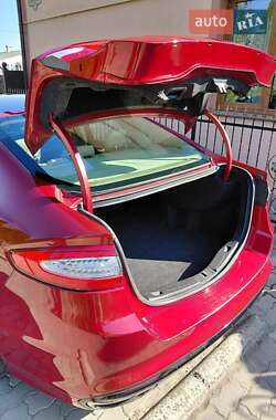 Седан Ford Fusion 2014 в Сокале
