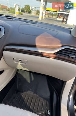 Седан Ford Fusion 2017 в 