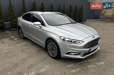 Седан Ford Fusion 2017 в 