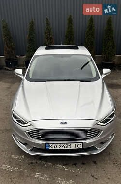 Седан Ford Fusion 2017 в 