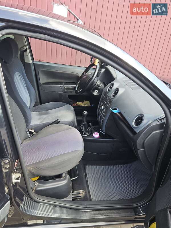 Хэтчбек Ford Fusion 2008 в Николаеве