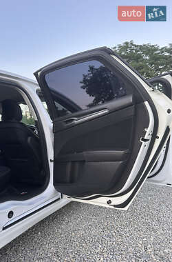 Седан Ford Fusion 2013 в 
