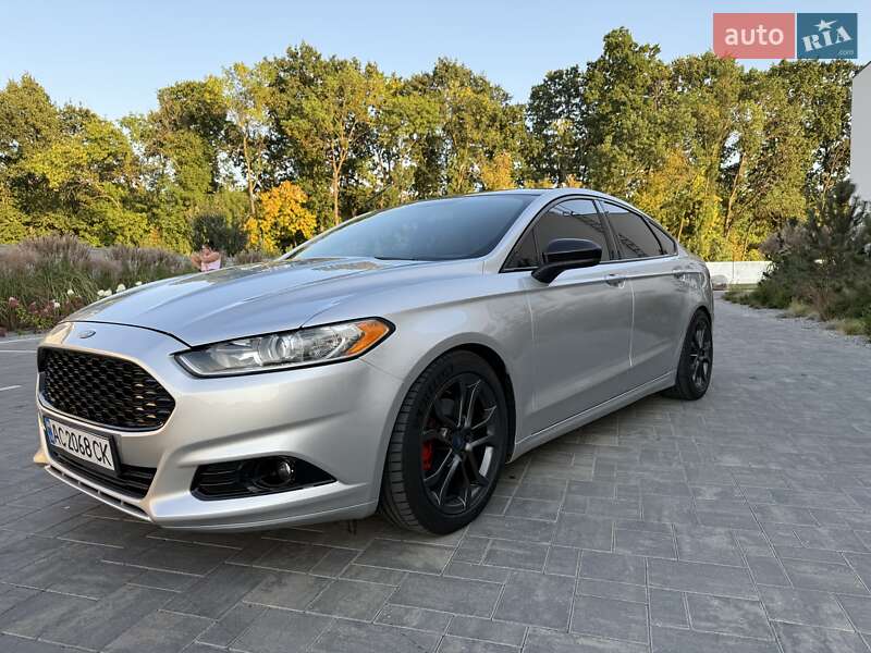 Седан Ford Fusion 2012 в Луцьку