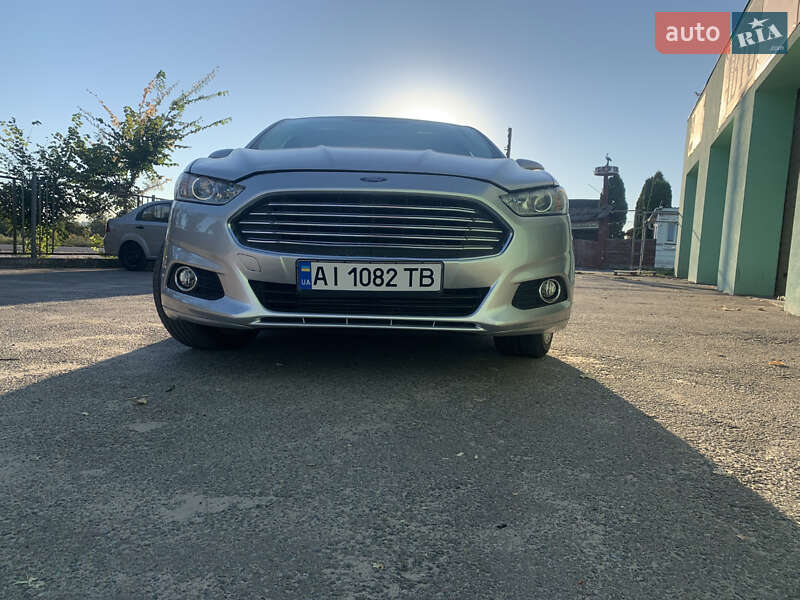 Седан Ford Fusion 2014 в 