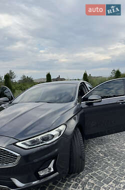 Седан Ford Fusion 2016 в Днепре