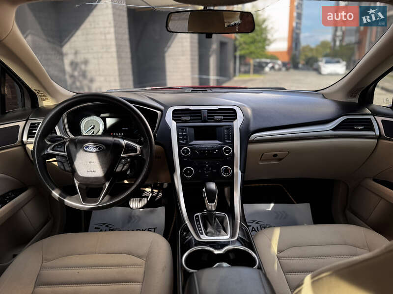 Седан Ford Fusion 2015 в Ивано-Франковске