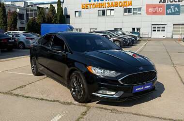 Седан Ford Fusion 2018 в 