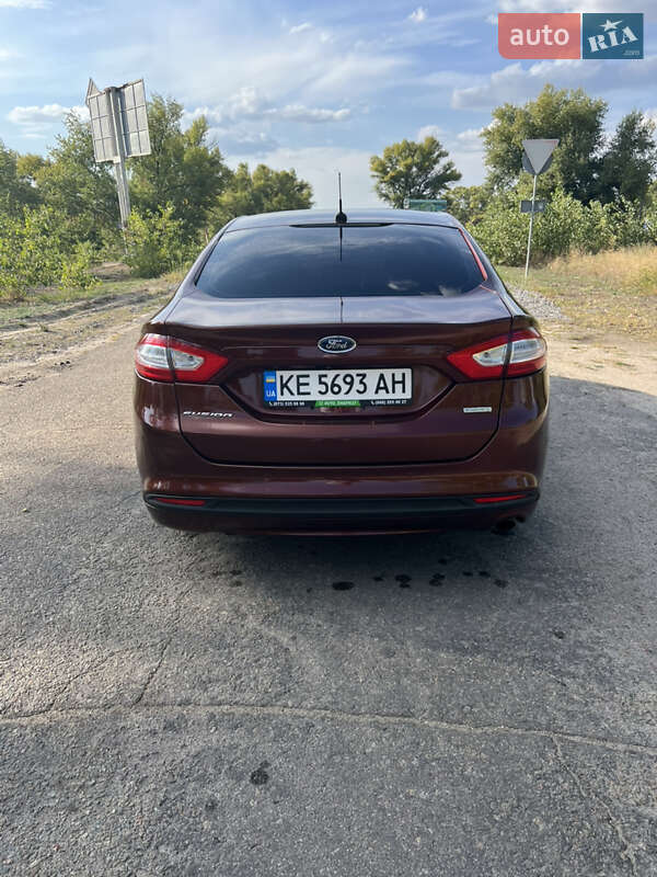 Седан Ford Fusion 2015 в Каменском фото 5 Седан Ford Fusion 2015 в Каменском