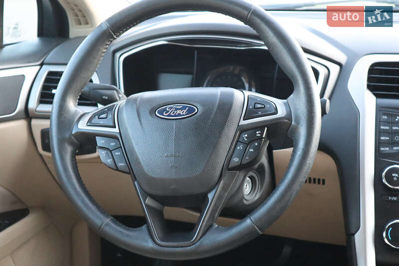 Седан Ford Fusion 2014 в Дрогобичі