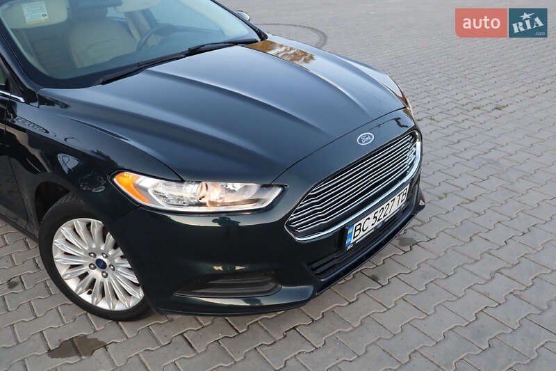 Седан Ford Fusion 2014 в Дрогобичі
