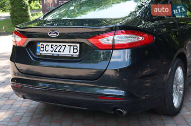 Седан Ford Fusion 2014 в 