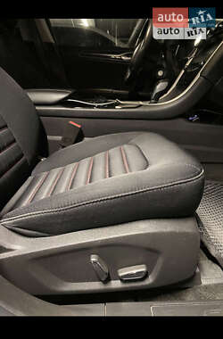 Седан Ford Fusion 2014 в 