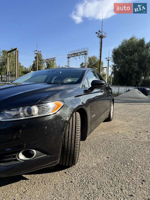 Седан Ford Fusion 2013 в Киеве