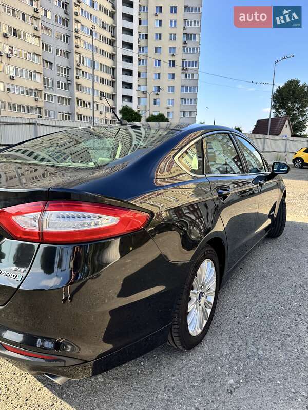 Седан Ford Fusion 2013 в Киеве