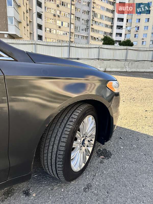 Седан Ford Fusion 2013 в Киеве