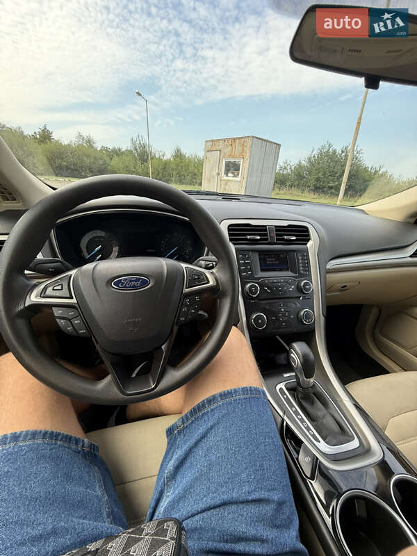 Седан Ford Fusion 2012 в Надворной фото 9 Седан Ford Fusion 2012 в Надворной