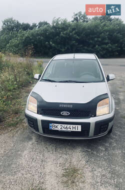 Хэтчбек Ford Fusion 2008 в 