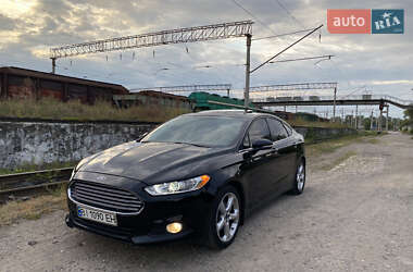 Седан Ford Fusion 2016 в 