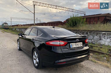 Седан Ford Fusion 2016 в 