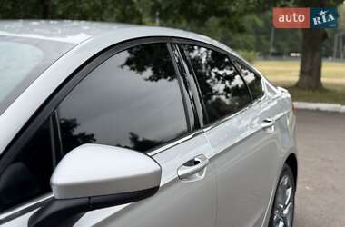 Седан Ford Fusion 2017 в 