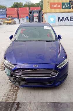 Седан Ford Fusion 2016 в 