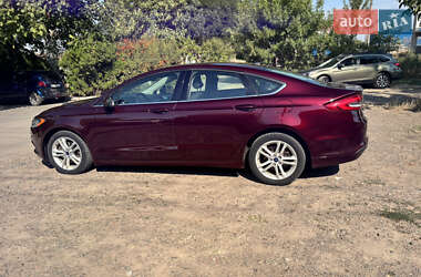 Седан Ford Fusion 2018 в 
