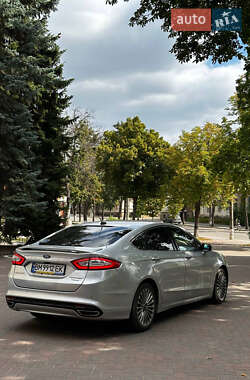 Седан Ford Fusion 2016 в 