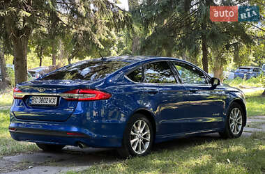 Седан Ford Fusion 2017 в 