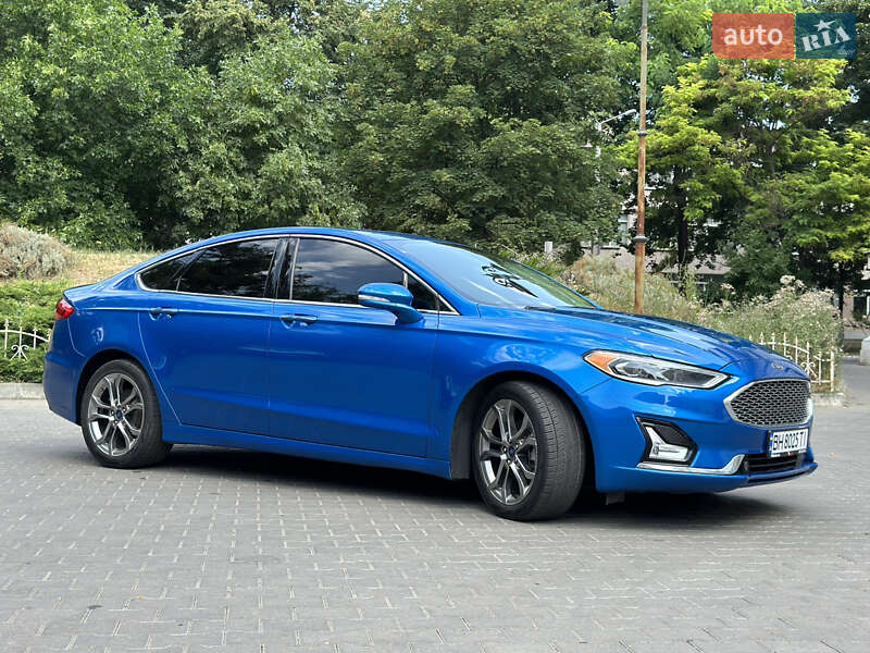 Седан Ford Fusion 2019 в Одессе