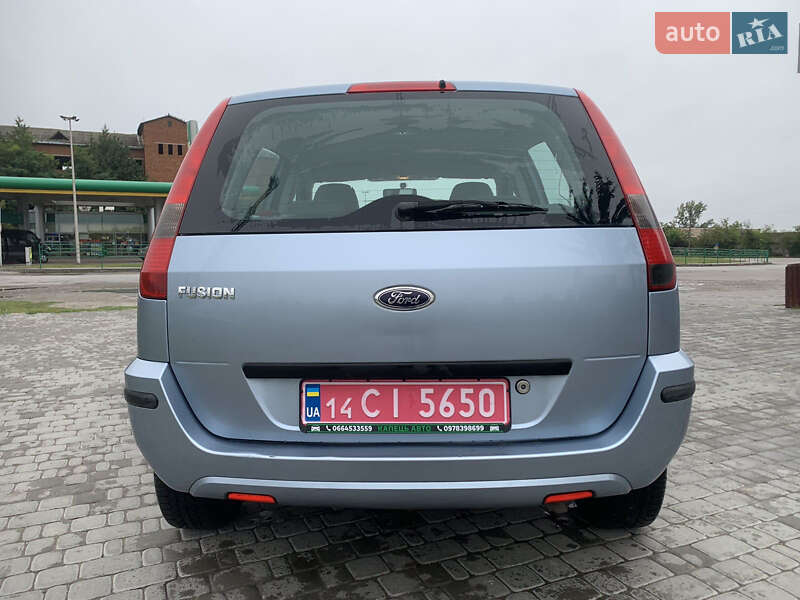 Хэтчбек Ford Fusion 2004 в Борщеве
