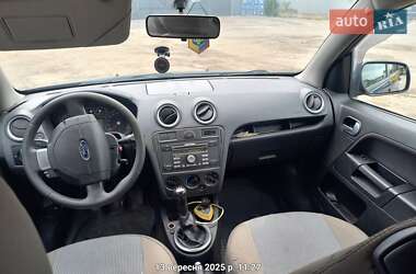 Хетчбек Ford Fusion 2011 в 