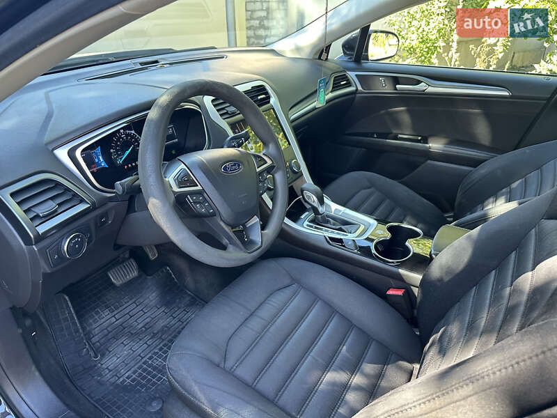 Седан Ford Fusion 2014 в Днепре
