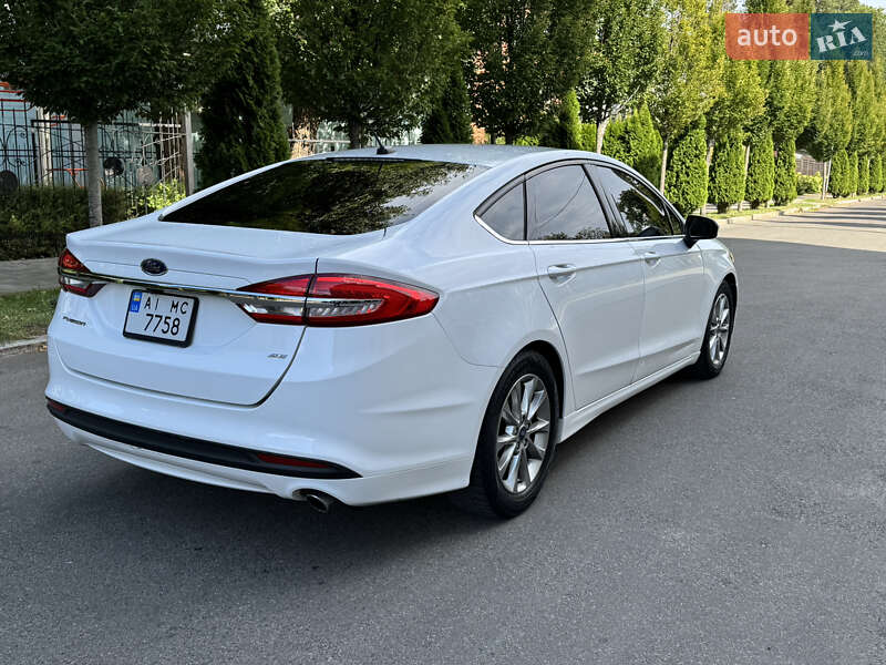 Седан Ford Fusion 2016 в Киеве