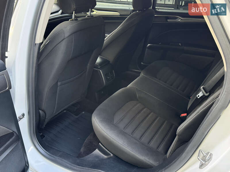 Седан Ford Fusion 2016 в Киеве